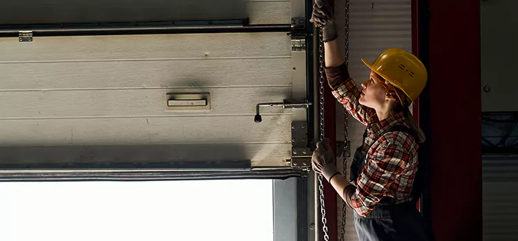 Addressing Common Garage Door Stoppage Issues in Wildwood, MO