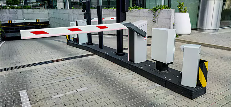 Custom Gate Design & Integration Wildwood